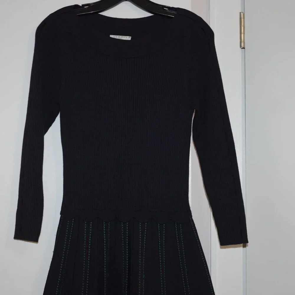 Sandro Paris Ribbed Knit Pleated Fit&Flare Pointell Dress Boatneck size 38 - Picture 5 of 10